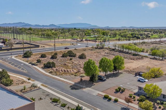 6753 Airport Road, Santa Fe, NM 87507