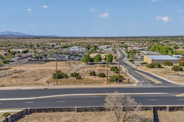6753 Airport Road, Santa Fe, NM 87507