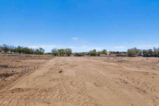 6753 Airport Road, Santa Fe, NM 87507