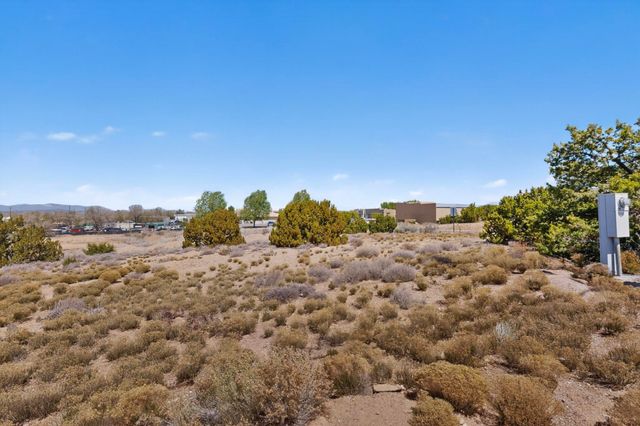 6753 Airport Road, Santa Fe, NM 87507