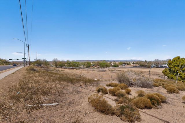 6753 Airport Road, Santa Fe, NM 87507