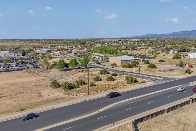 6753 Airport Road, Santa Fe, NM 87507