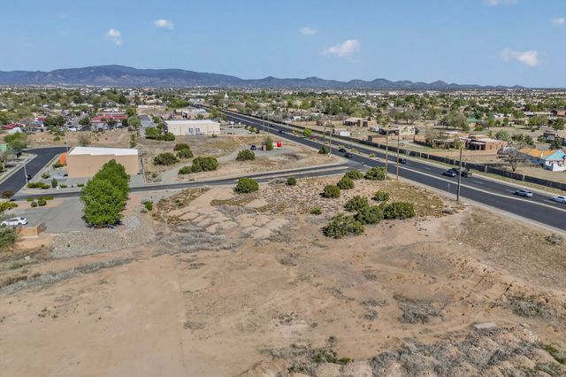 6753 Airport Road, Santa Fe, NM 87507
