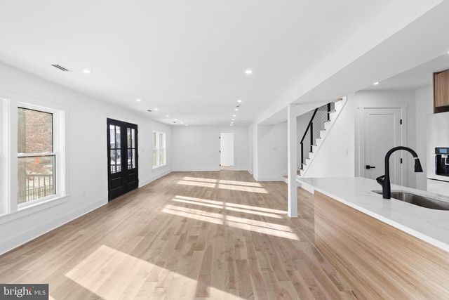 1355 LONGFELLOW ST NW, Washington, DC 20011