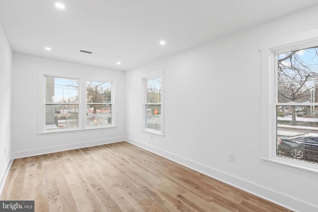 1355 LONGFELLOW ST NW, Washington, DC 20011