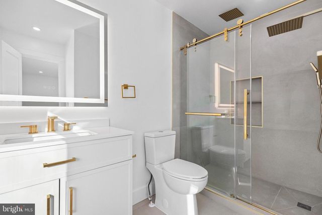 1355 LONGFELLOW ST NW, Washington, DC 20011