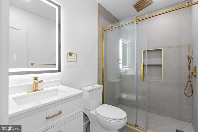 1355 LONGFELLOW ST NW, Washington, DC 20011