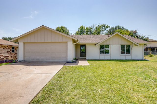 7017 Betsy Ross Court, Watauga, TX 76148