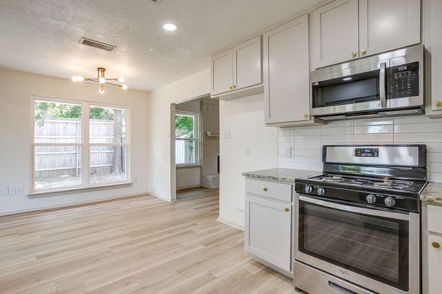 7017 Betsy Ross Court, Watauga, TX 76148