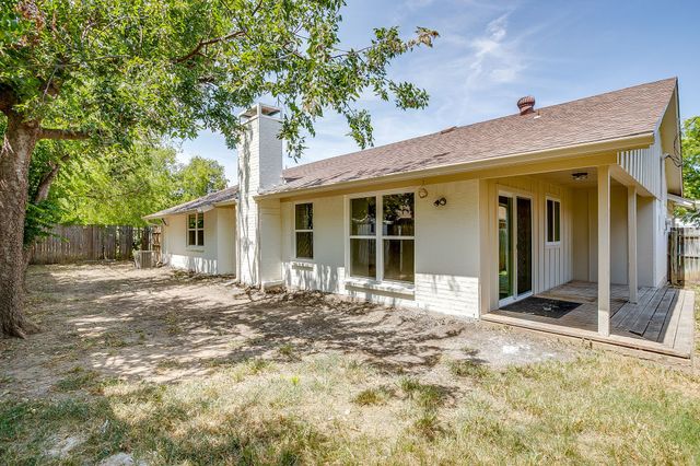 7017 Betsy Ross Court, Watauga, TX 76148