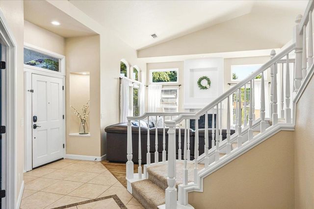 6314 Emerald Dr, Rocklin, CA 95677
