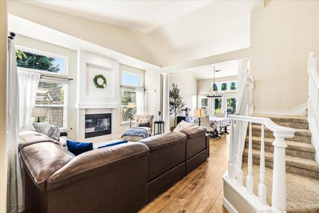 6314 Emerald Dr, Rocklin, CA 95677