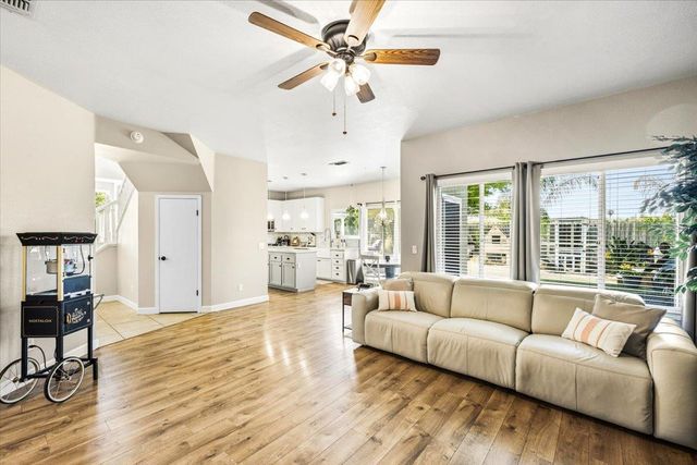 6314 Emerald Dr, Rocklin, CA 95677