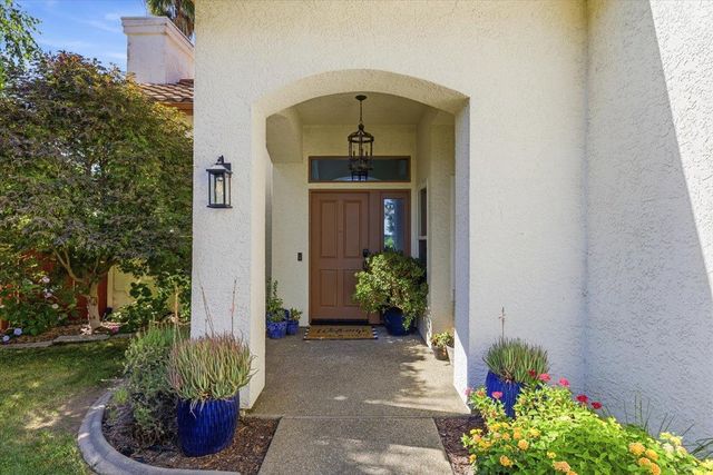 6314 Emerald Dr, Rocklin, CA 95677