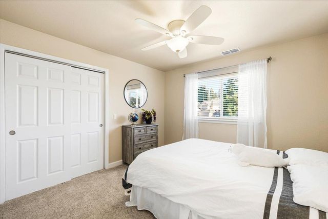 6314 Emerald Dr, Rocklin, CA 95677