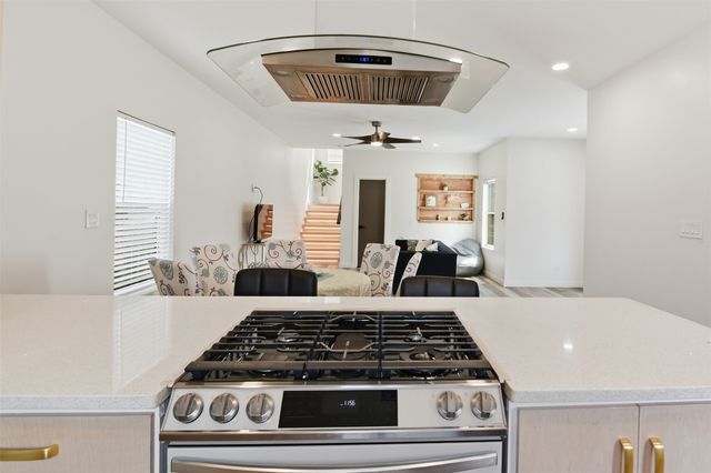 521 York Street, Athens, TX 75751