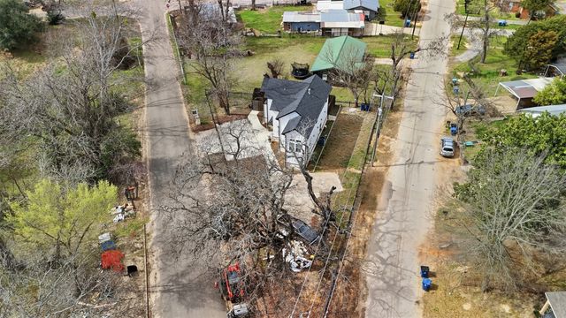 521 York Street, Athens, TX 75751