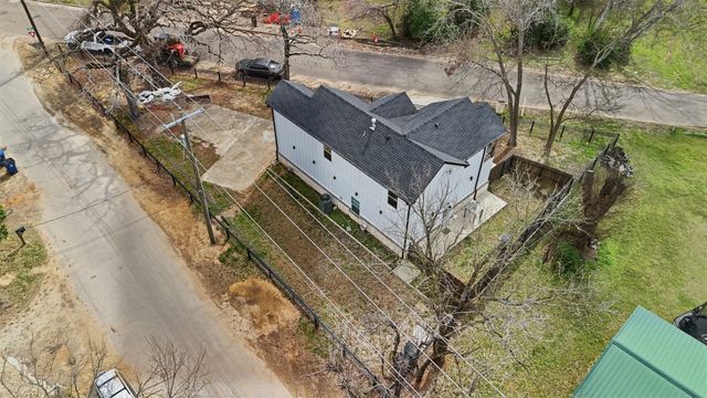 521 York Street, Athens, TX 75751