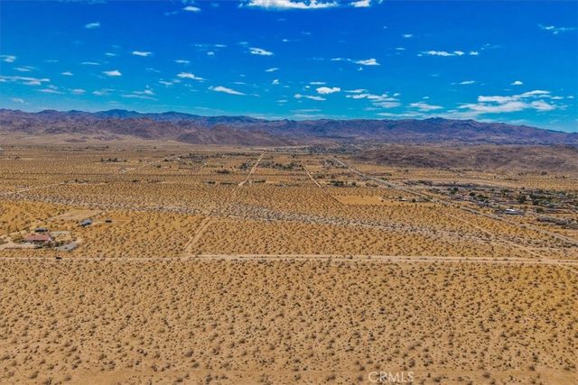 6 Sunflower Drive, Joshua Tree, CA 92284