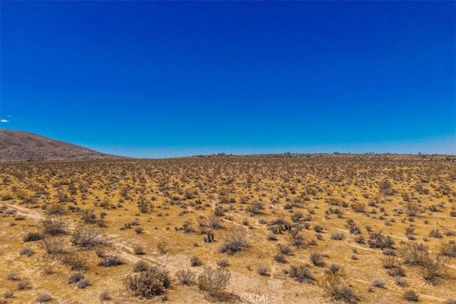 6 Sunflower Drive, Joshua Tree, CA 92284