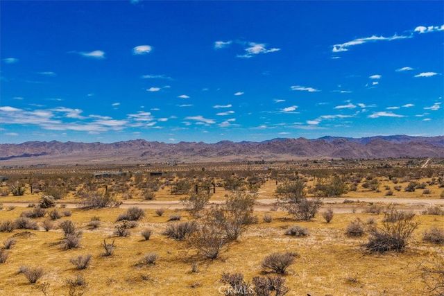 6 Sunflower Drive, Joshua Tree, CA 92284