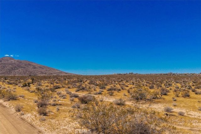 6 Sunflower Drive, Joshua Tree, CA 92284