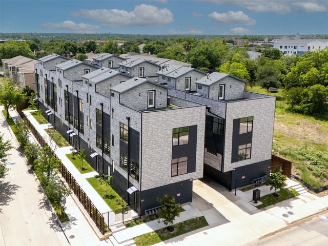 430 E 8th 104, Dallas, TX 75203