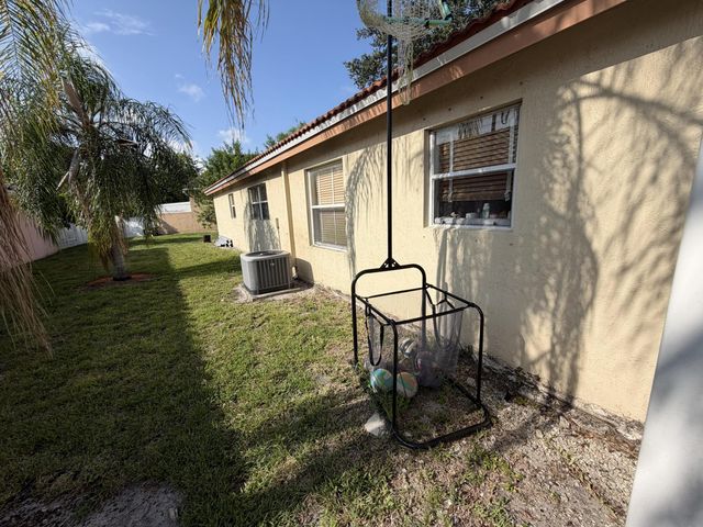 8164 PELICAN HARBOUR Drive, Lake Worth, FL 33467