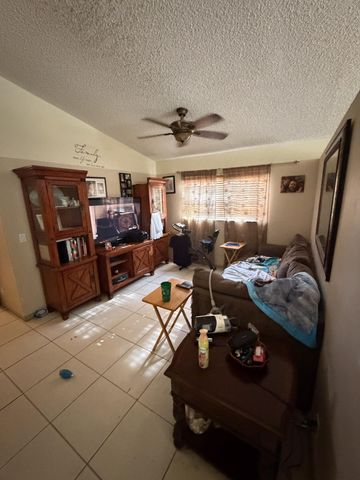 8164 PELICAN HARBOUR Drive, Lake Worth, FL 33467