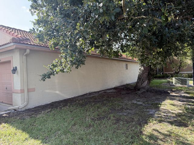 8164 PELICAN HARBOUR Drive, Lake Worth, FL 33467