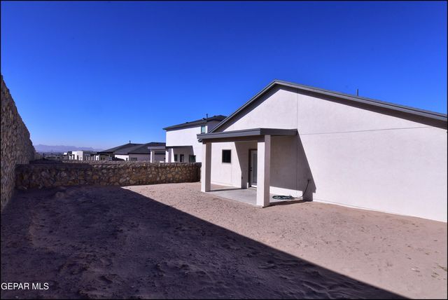 12844 Giovanni Grajeda Avenue, El Paso, TX 79928