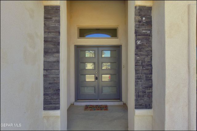 12844 Giovanni Grajeda Avenue, El Paso, TX 79928