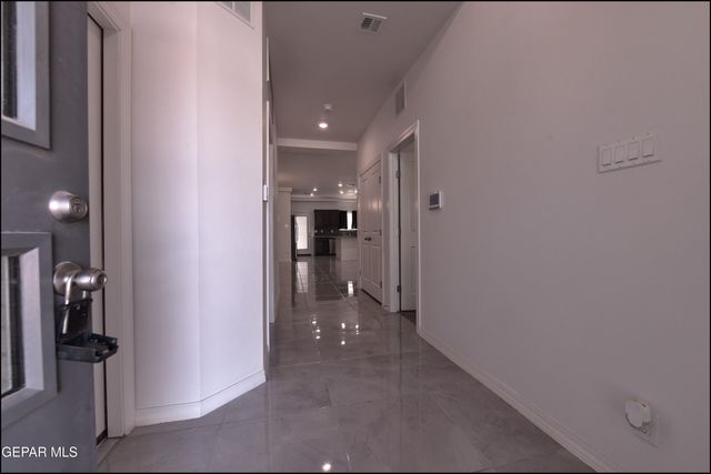 12844 Giovanni Grajeda Avenue, El Paso, TX 79928