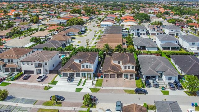 14817 SW 39th Ter, Miami, FL 33185