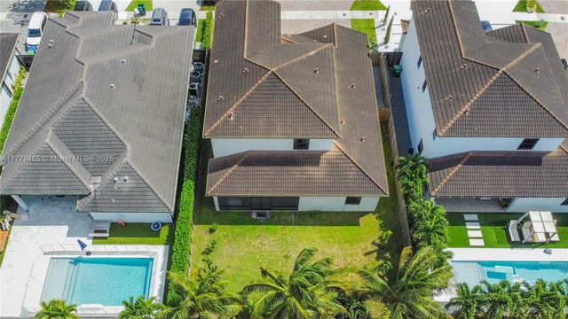 14817 SW 39th Ter, Miami, FL 33185