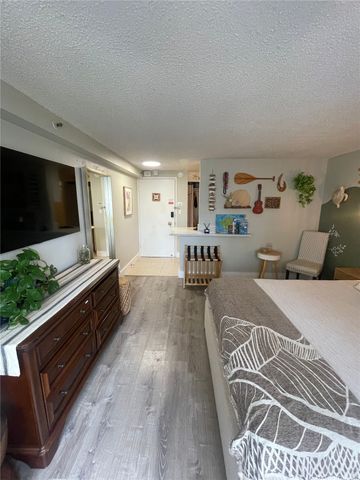 2450 Prince Edward Street 706A, Honolulu, HI 96815