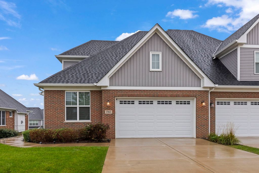 17063 Foxtail Drive 29, Orland Park, IL 60467 — photo 2