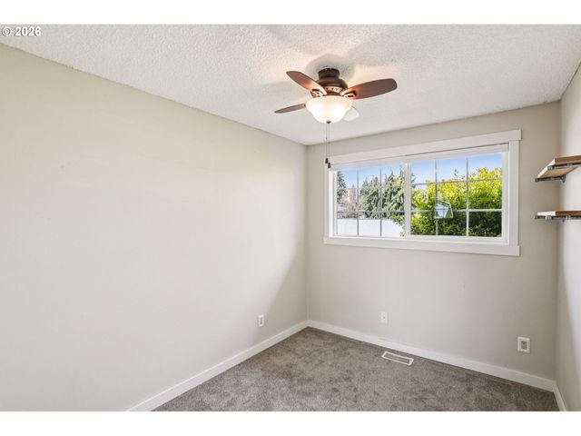 1137 Ne 193RD Ave, Portland, OR 97230