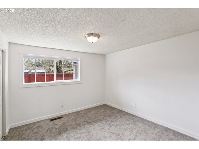 1137 Ne 193RD Ave, Portland, OR 97230