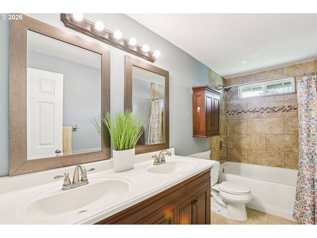 1137 Ne 193RD Ave, Portland, OR 97230