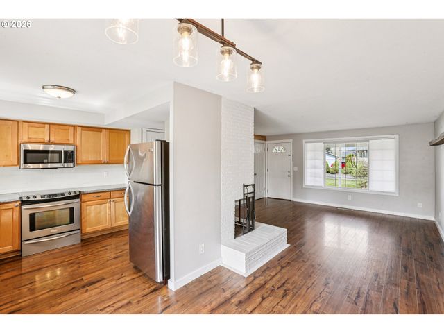 1137 Ne 193RD Ave, Portland, OR 97230