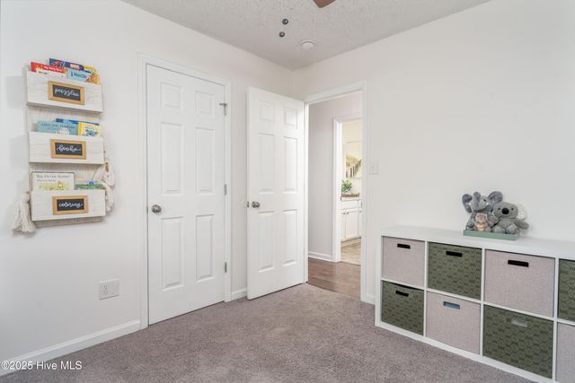 301 Foxtrace Lane, Hubert, NC 28539