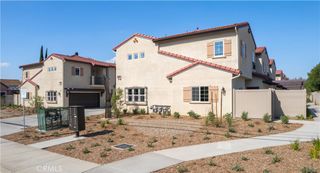 961 E Phillips Boulevard 01, Pomona, CA 91766