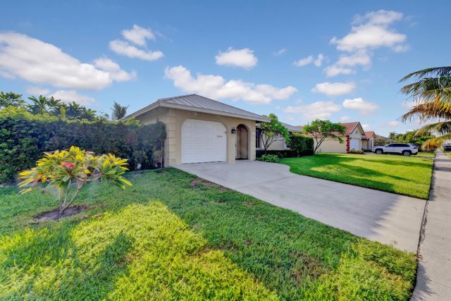 1100 SW 12th Avenue, Boca Raton, FL 33486