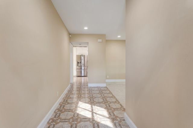 1100 SW 12th Avenue, Boca Raton, FL 33486