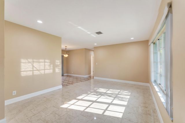 1100 SW 12th Avenue, Boca Raton, FL 33486