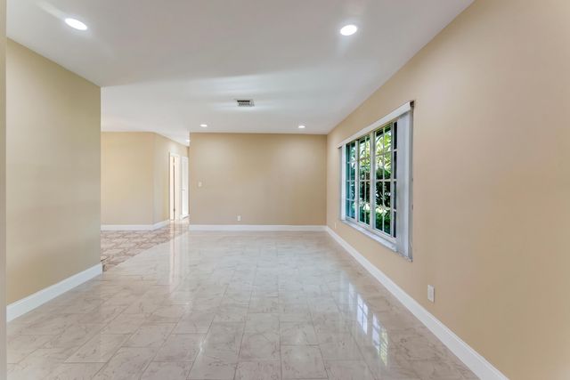 1100 SW 12th Avenue, Boca Raton, FL 33486
