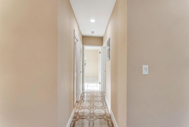 1100 SW 12th Avenue, Boca Raton, FL 33486