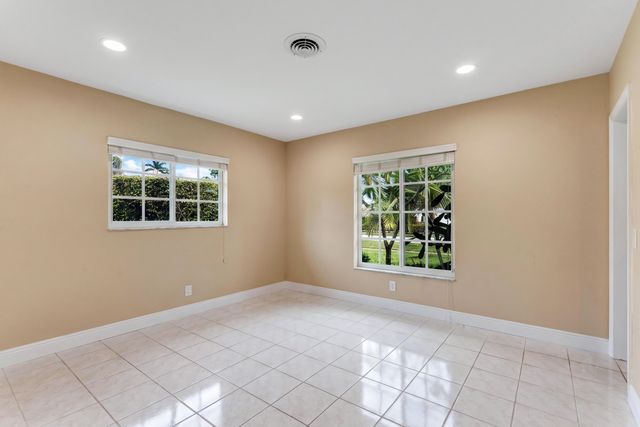 1100 SW 12th Avenue, Boca Raton, FL 33486
