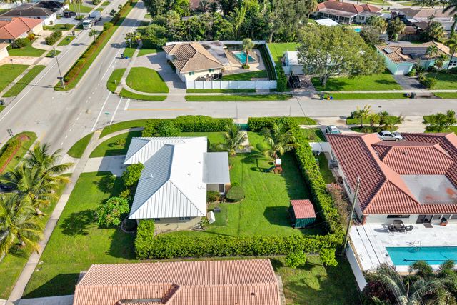1100 SW 12th Avenue, Boca Raton, FL 33486